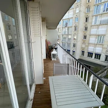 アパート Appartement 60 M2 Paris Metro Saint Fargeau パリ